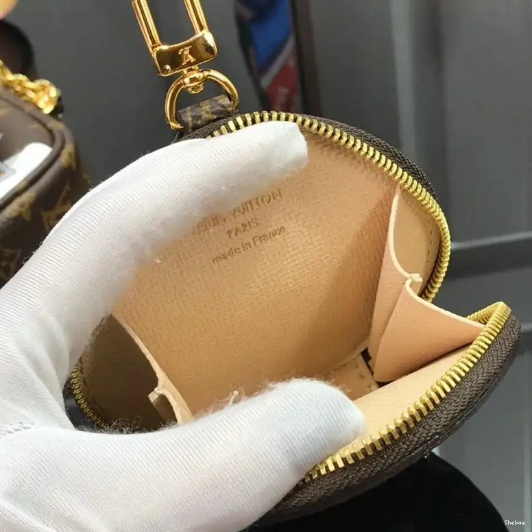 205FY0126 LV Bags 0716